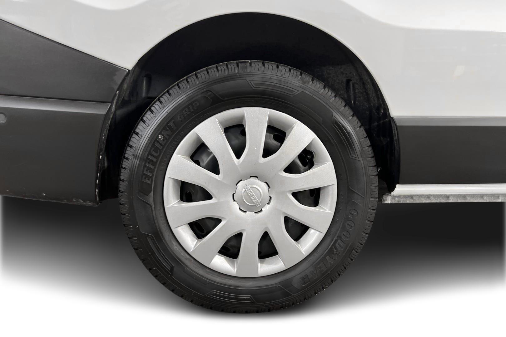 Nissan Primastar iso kuva 17