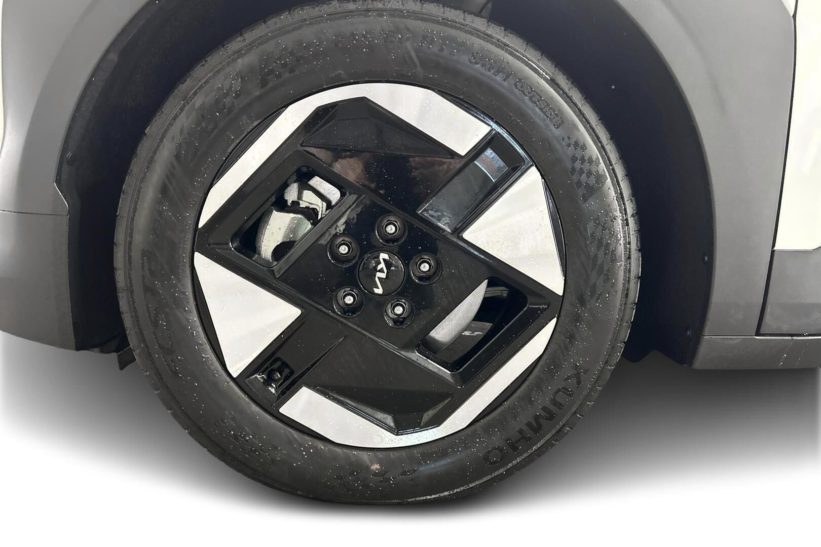 KIA EV3 iso kuva 7