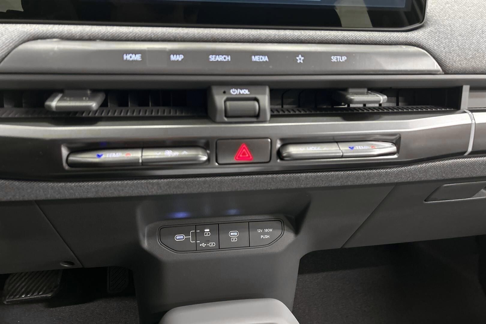 KIA EV3 iso kuva 9