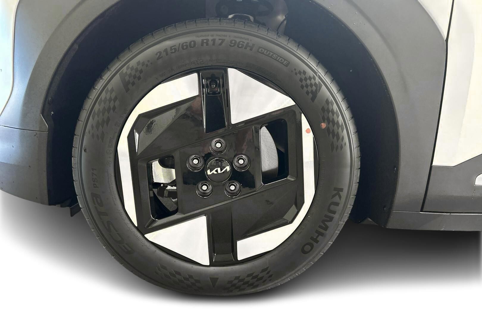 Kia EV3 iso kuva 12