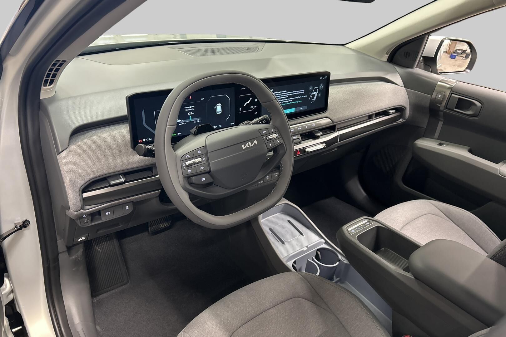 Kia EV3 iso kuva 8