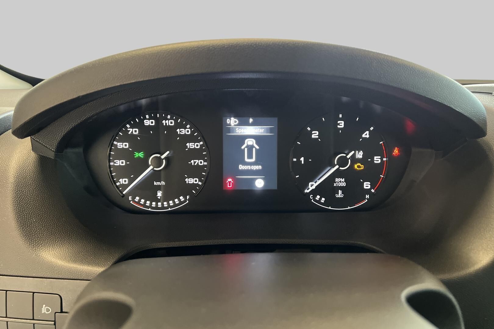 Peugeot Boxer iso kuva 13