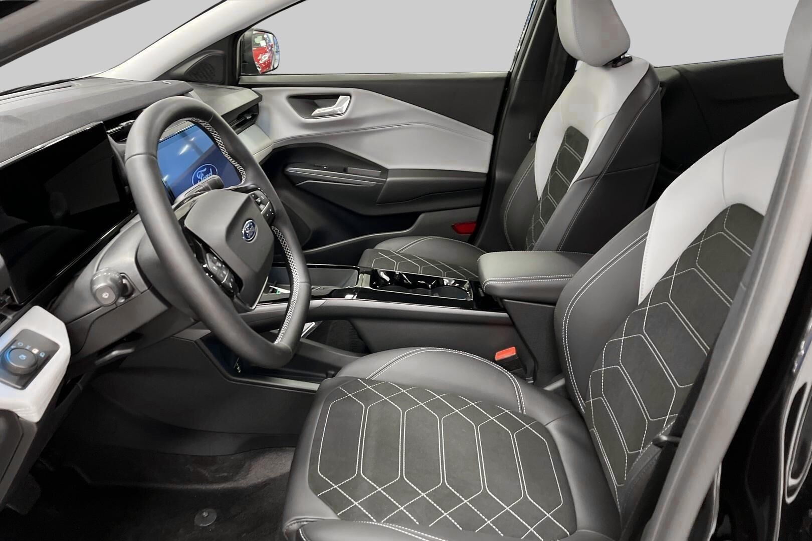 Ford Puma Gen-E iso kuva 8