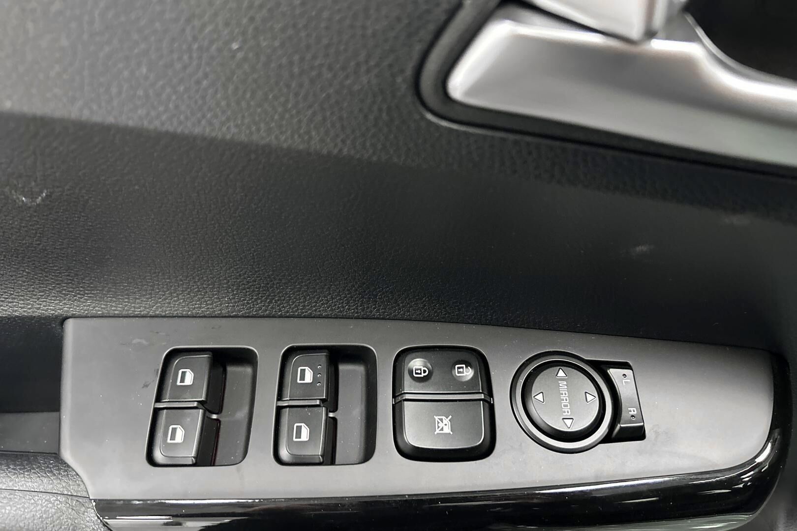 Kia Picanto iso kuva 13