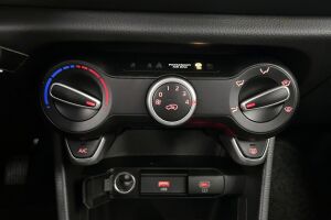 Kia Picanto esikatselu 16