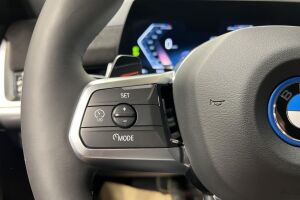 BMW iX1 esikatselu 19