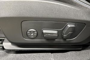 BMW iX1 esikatselu 13