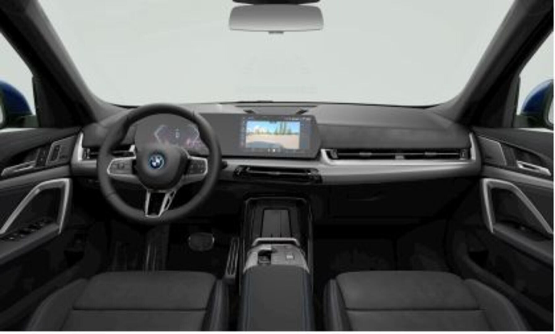 BMW iX1 iso kuva 3
