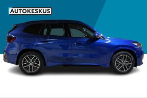 BMW iX1 esikatselu 14