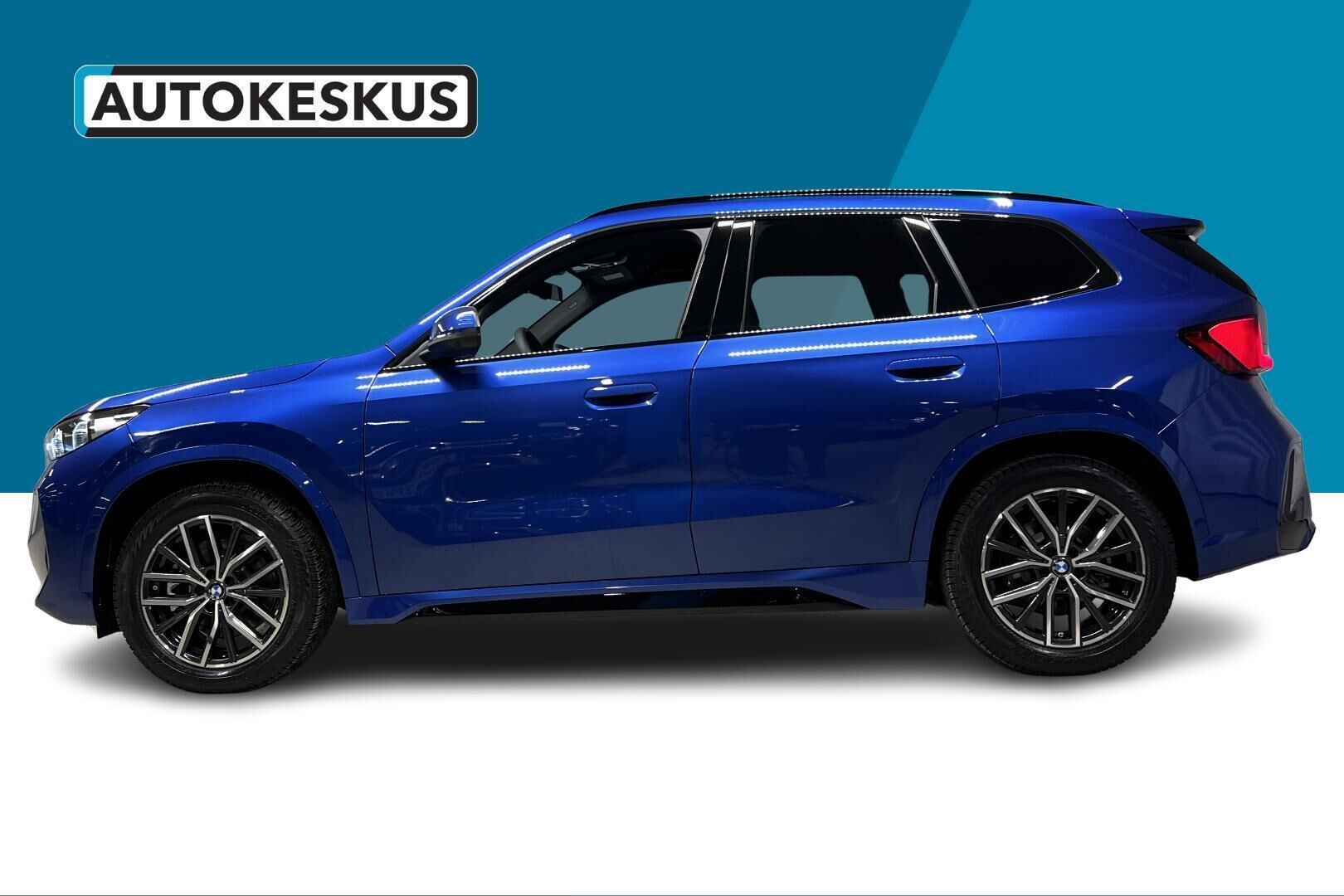 BMW iX1 iso kuva 4