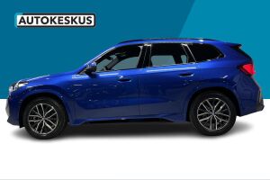 BMW iX1 esikatselu 4