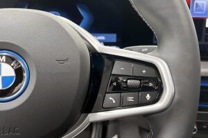 BMW i4 esikatselu 15