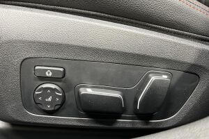 BMW i4 esikatselu 19