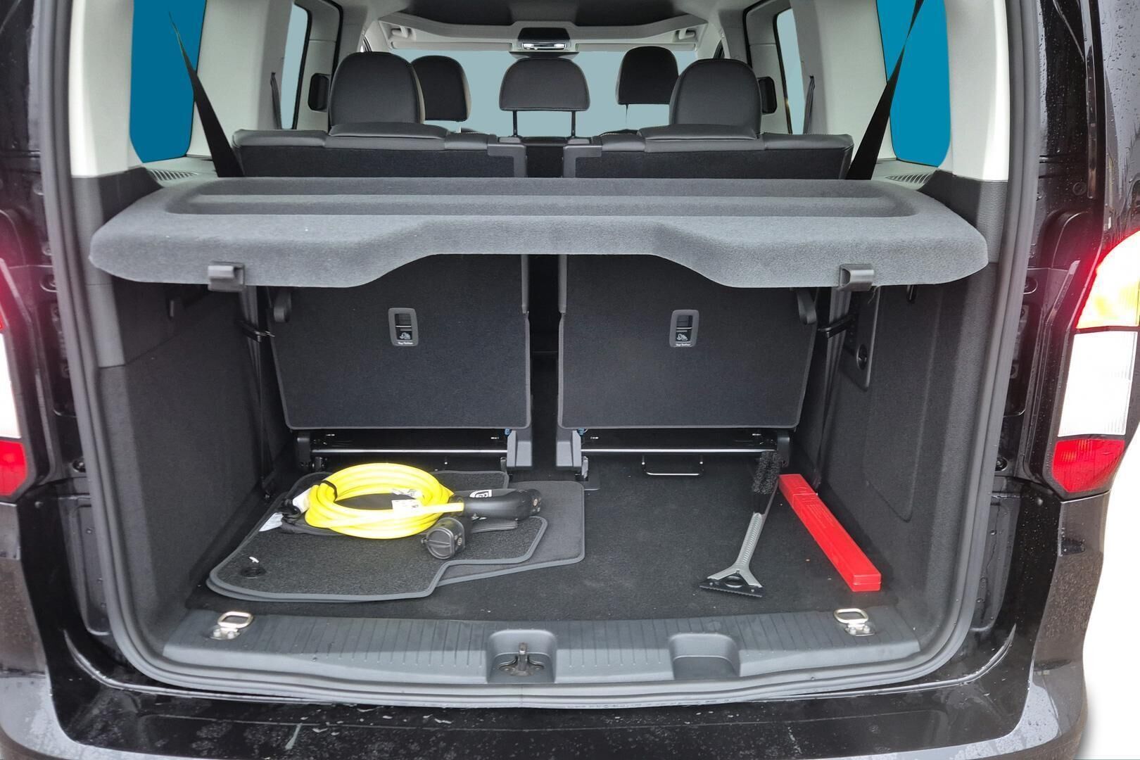 Ford Grand Tourneo Connect iso kuva 11