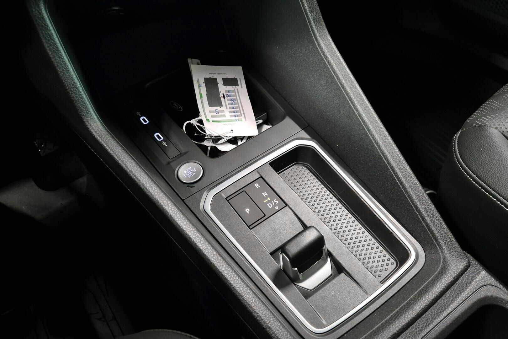 Ford Grand Tourneo Connect iso kuva 16