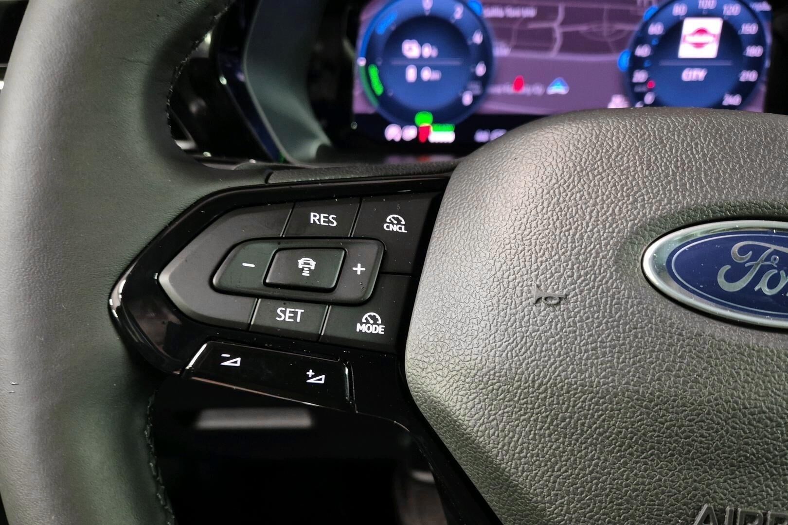 Ford Grand Tourneo Connect iso kuva 18