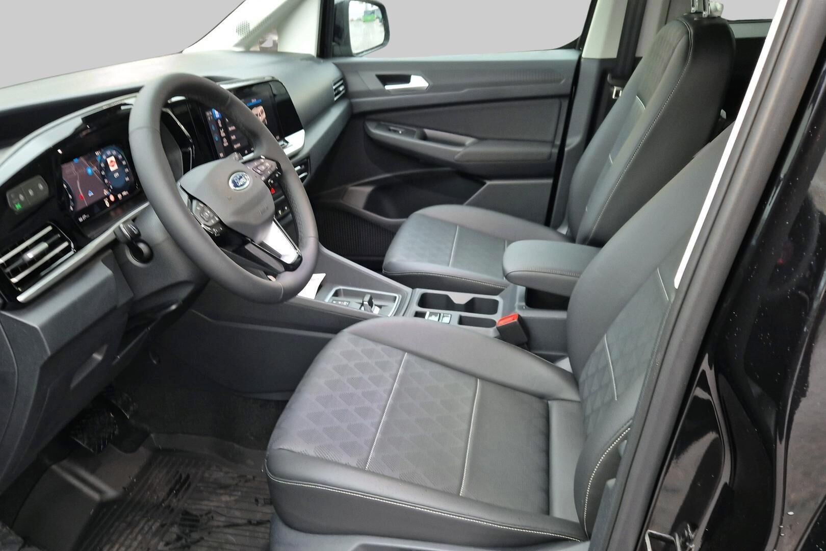 Ford Grand Tourneo Connect iso kuva 8