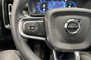 VOLVO XC40 esikatselu 9