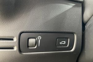 VOLVO XC40 esikatselu 34