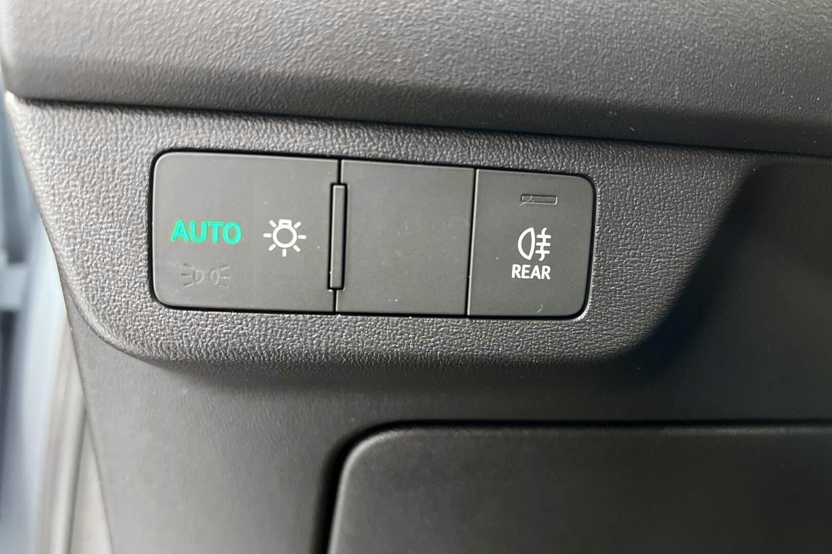 AUDI Q4 e-tron iso kuva 22