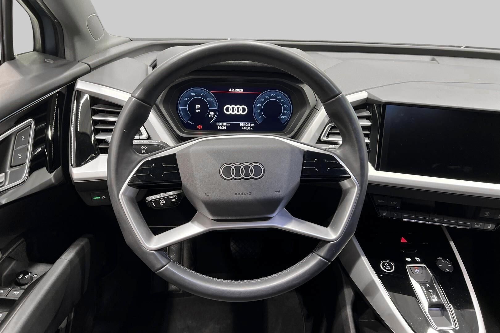 AUDI Q4 e-tron iso kuva 23