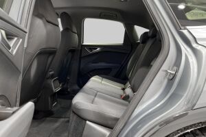 AUDI Q4 e-tron esikatselu 6