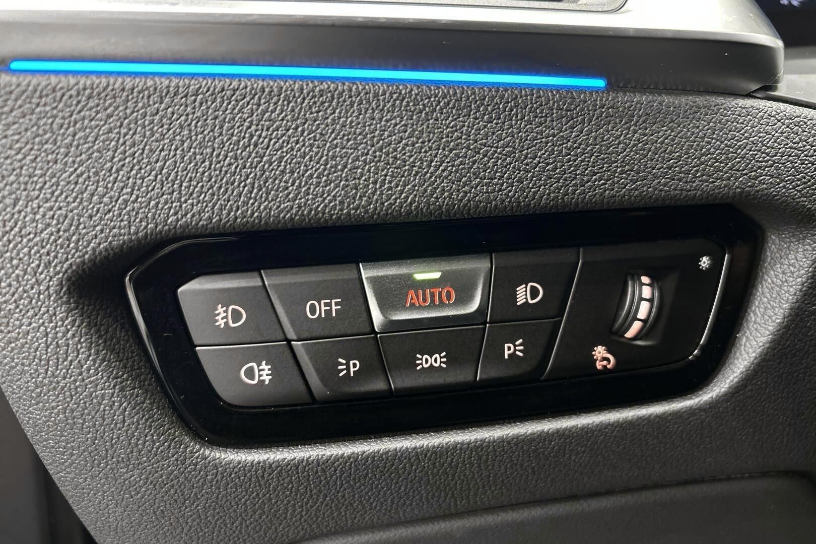 BMW 3-SARJA iso kuva 21