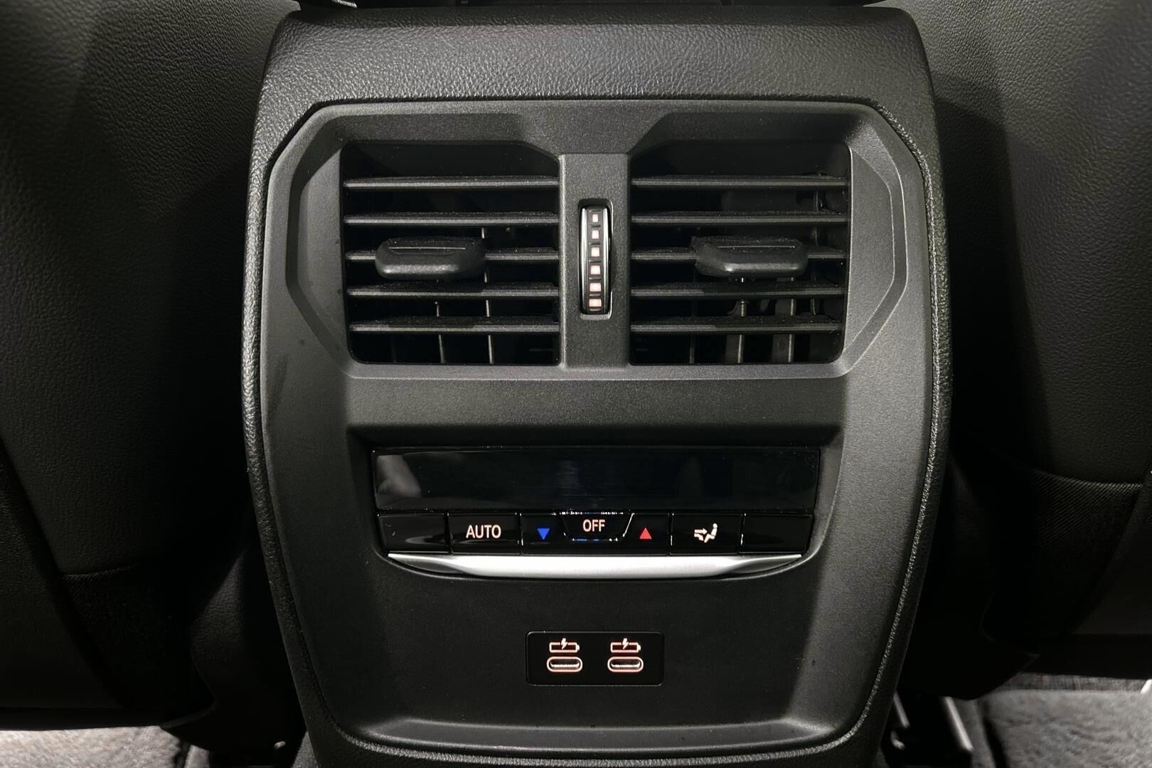 BMW 3-SARJA iso kuva 22