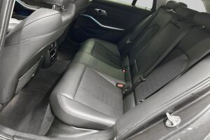 BMW 3-SARJA esikatselu 9