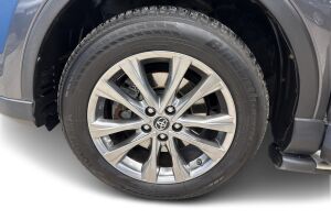 TOYOTA RAV4 esikatselu 14