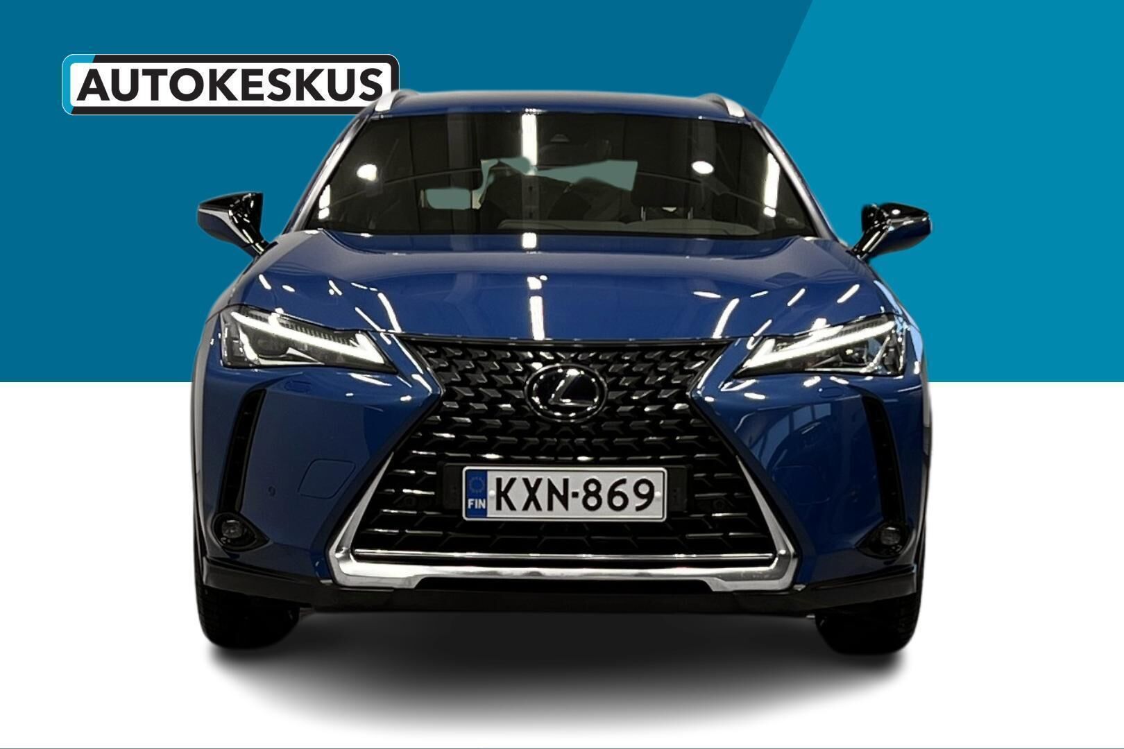 LEXUS UX iso kuva 1