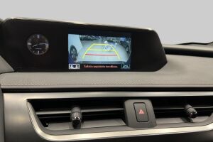 LEXUS UX esikatselu 13