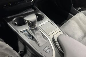 LEXUS UX esikatselu 16