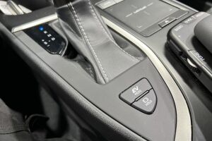 LEXUS UX esikatselu 17