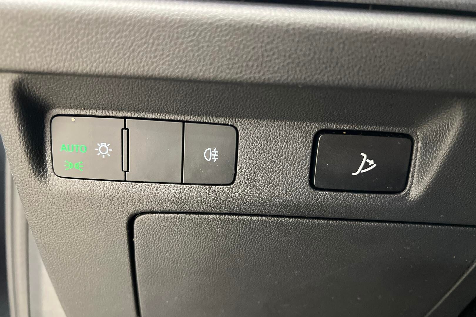 SKODA ENYAQ iso kuva 24