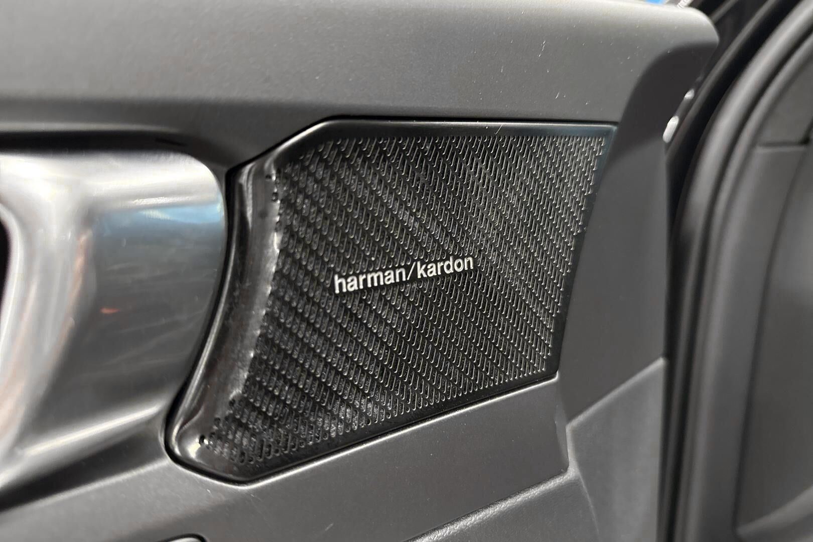 VOLVO XC40 iso kuva 19