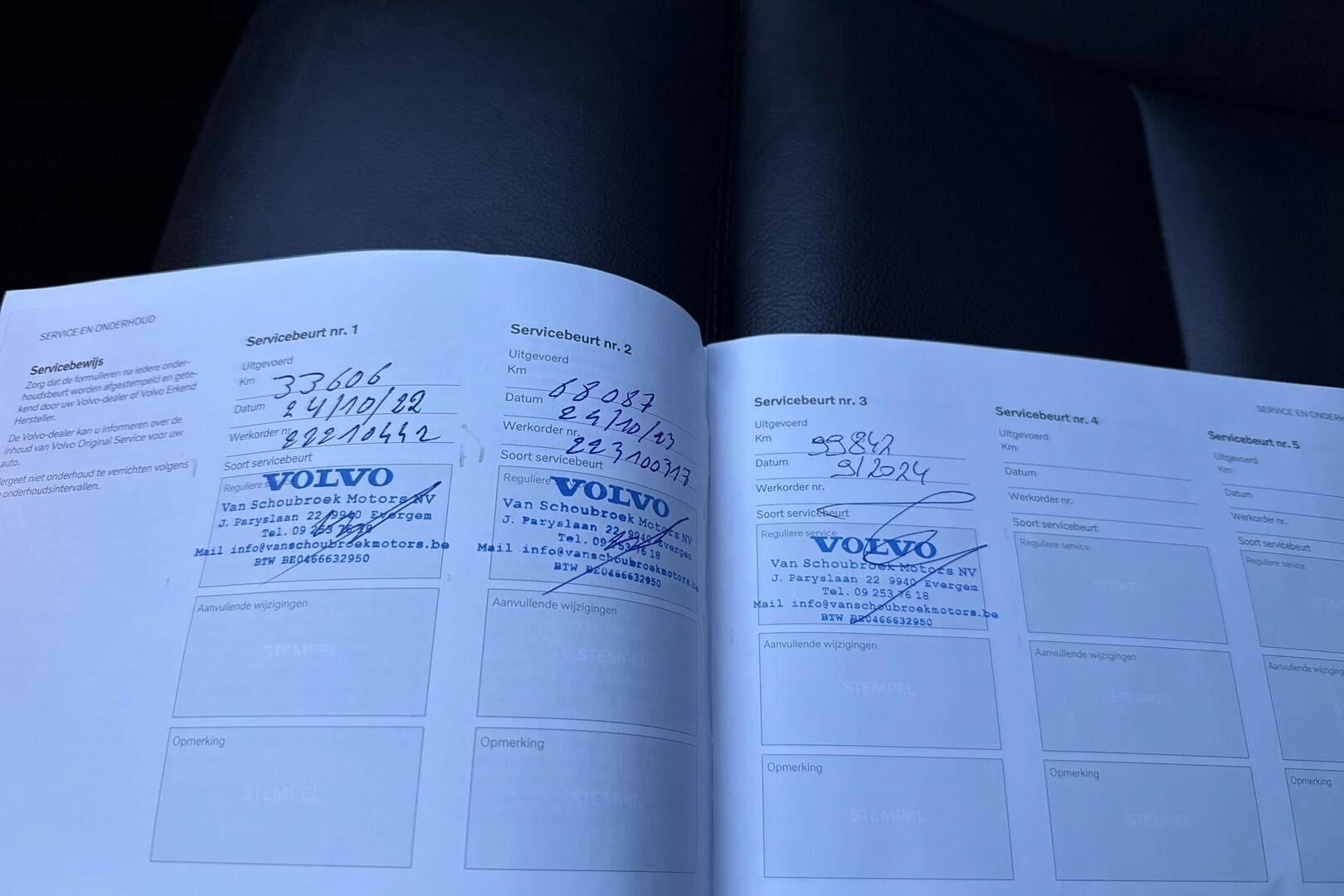 VOLVO XC40 iso kuva 2