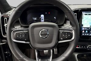 VOLVO XC40 esikatselu 24