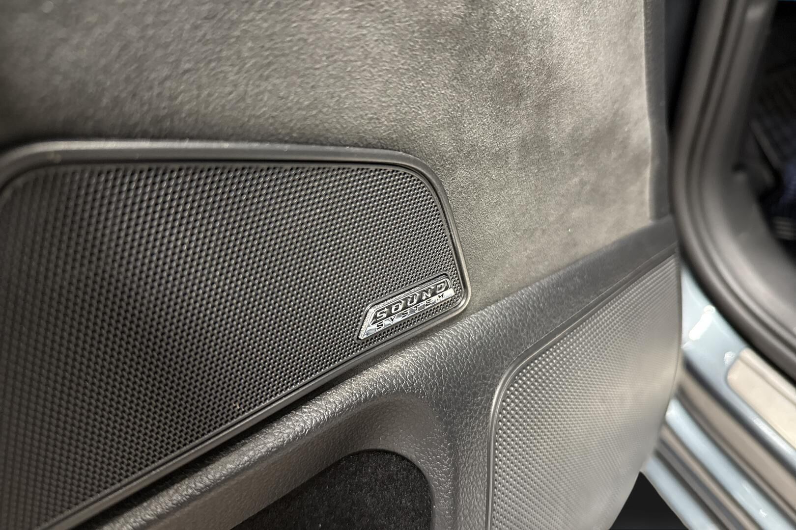 SKODA SUPERB iso kuva 29