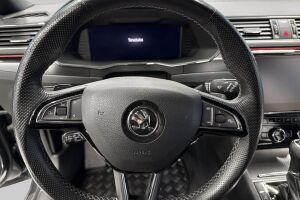 SKODA SUPERB esikatselu 30