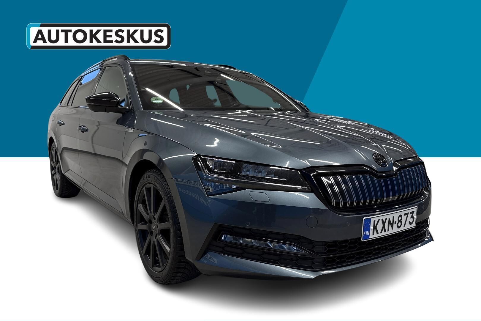 SKODA SUPERB iso kuva 3