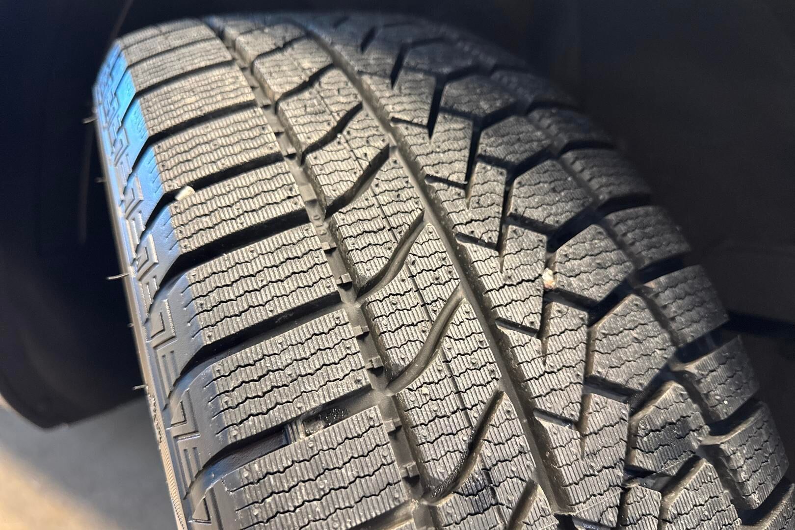 KIA SPORTAGE iso kuva 13