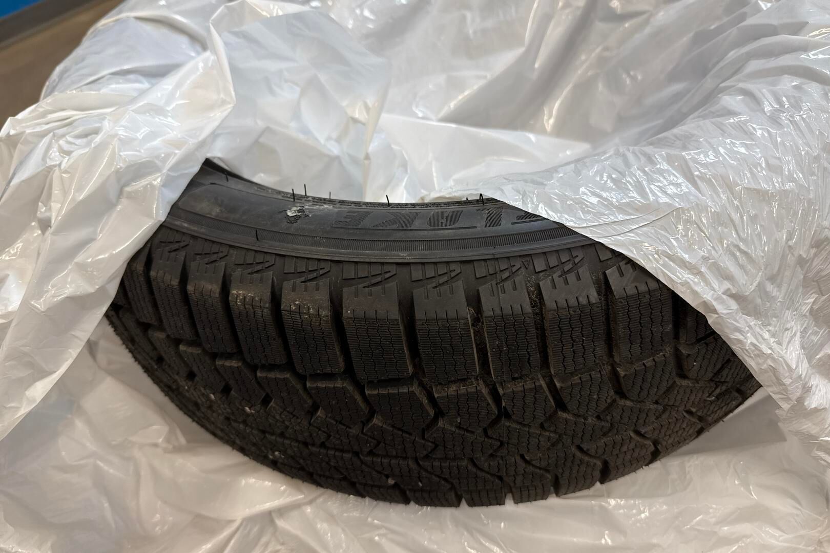 KIA SPORTAGE iso kuva 15
