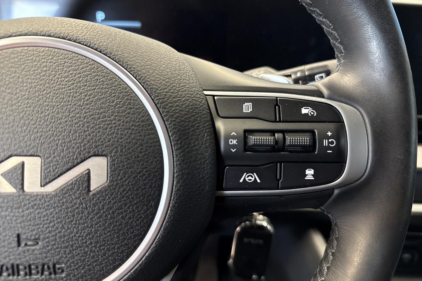 KIA SPORTAGE iso kuva 19