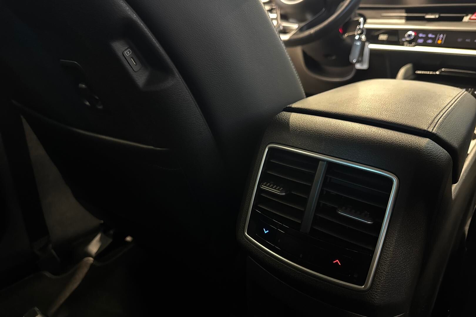 KIA SPORTAGE iso kuva 28