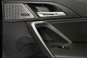 BMW IX1 esikatselu 39