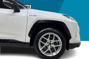 TOYOTA RAV4 esikatselu 13