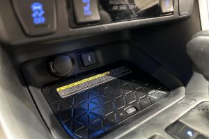 TOYOTA RAV4 esikatselu 18