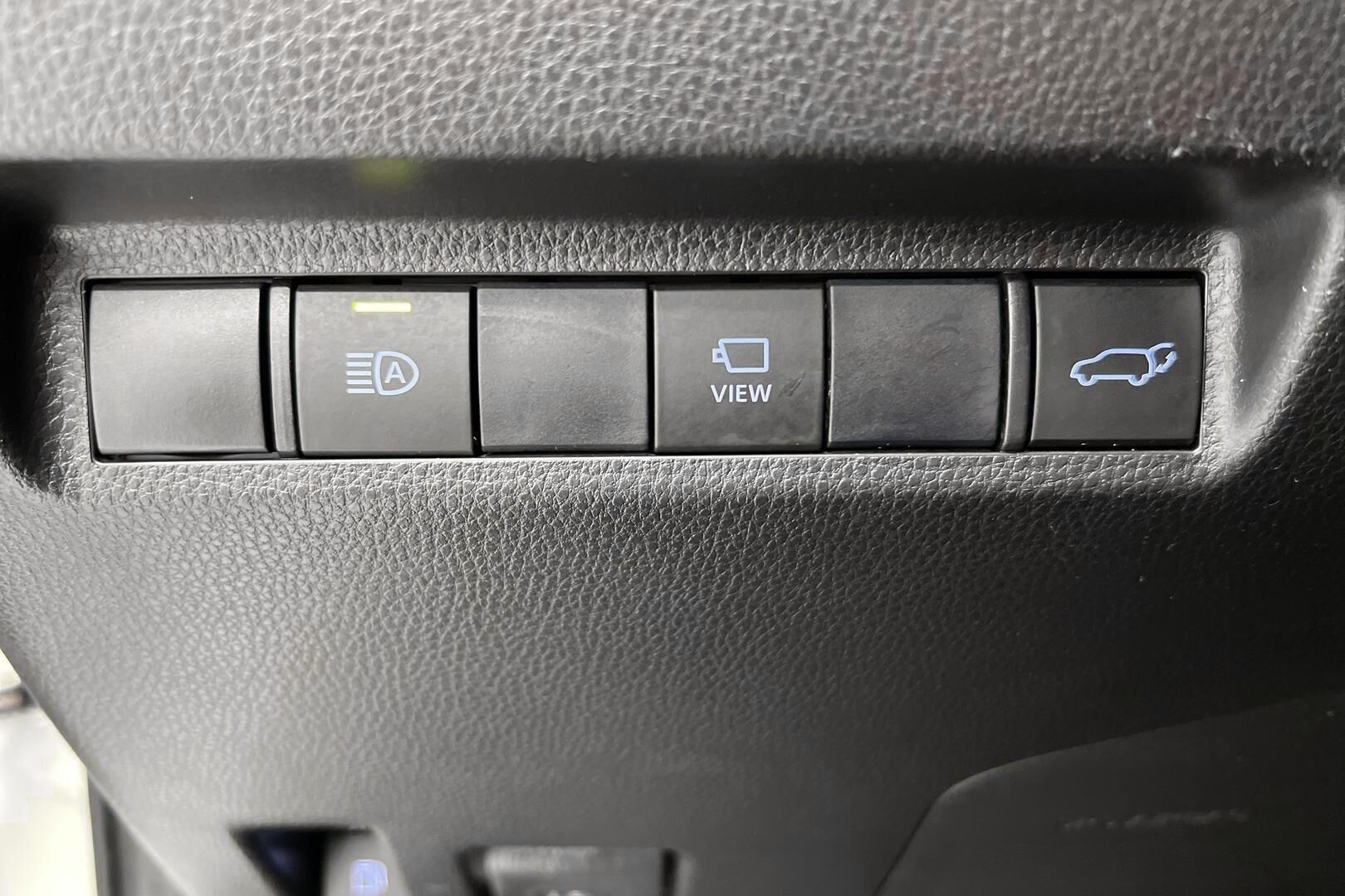 TOYOTA RAV4 iso kuva 23