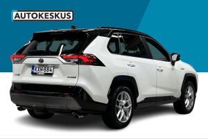 TOYOTA RAV4 esikatselu 5